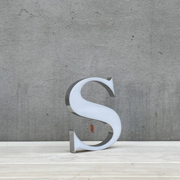 Buchstabe S  – metallisch – Bild 2
