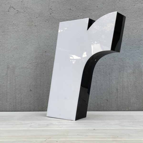 Buchstabe r – weiss/schwarz – Bild 2